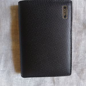 tumi folding card case